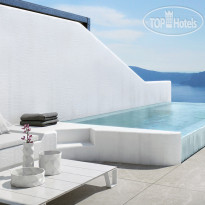 Cavo Tagoo Santorini