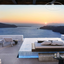 Cavo Tagoo Santorini