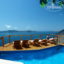 Porto Fira Suites 