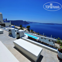 Oia Suites 