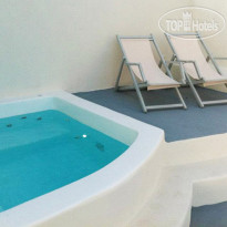 Oia Suites Suite - Outdoor Private Jacuzz