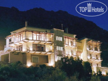 Alpen House Hotel & Suites 4*