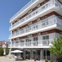 Triada Hotel Отель