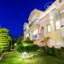 Villa Mandani