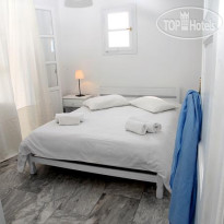 Voula Apartments & Rooms 