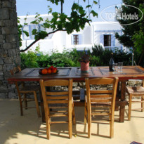 Andrianis Guest House 
