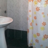 Lenas Guest House 