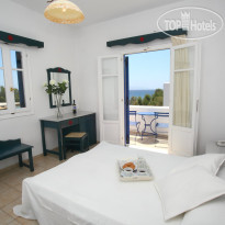 Paros Inn 