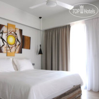 Aura Boutique Hotel 