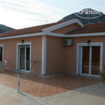 Mesogeios Villas 