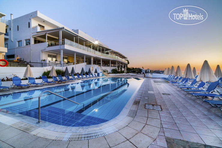 Фото Horizon Beach Hotel & Stelios Family Rooms