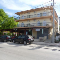 Adonis Hotel Kriopigi 