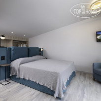 Lagomandra Beach Hotel Deluxe Duplex Suite with Priva