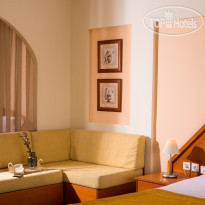 Alexandros Palace Hotel & Suites Family Room Superior