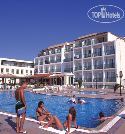 Фотографии отеля  Golden Beach Hotel-Apartments 2*