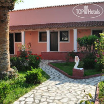 Tassos Apartments Отель