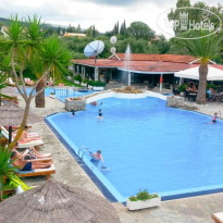 Theodoros Resort Бассейн