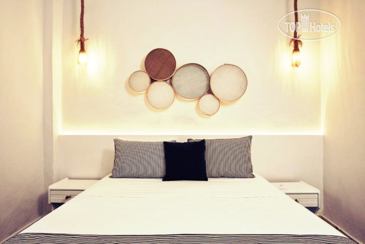 Mr & Mrs White Corfu