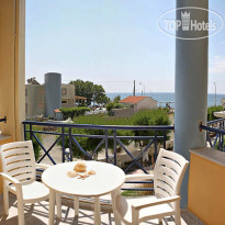 Sappho Apartments 