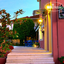 Alkyon Apartments & Villas Hotel 