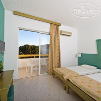 Trianta Hotel Apartments 