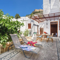 Thea Villas and Suite  