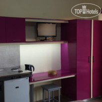 Takis Hotel Apartments 