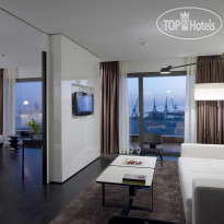 The Met Hotel