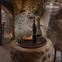 Iakovakis Suites & Spa