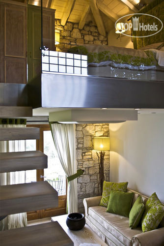 Новые добавленные фото туристов Mikros Vorias 4*