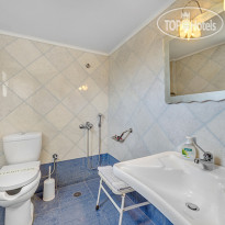 Halaris Hotel 