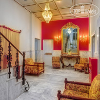 Halaris Hotel 
