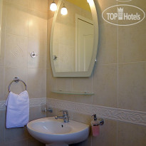 Emporios Bay Hotel