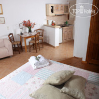 Irida Apartments 