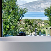 Amanzoe Resort 