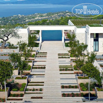 Amanzoe Resort 