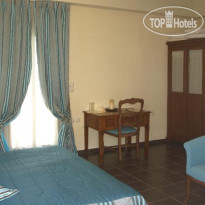 Porto Mani Suites