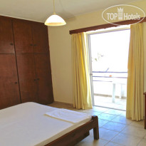 Vrachati Beach House 