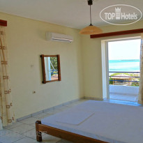 Vrachati Beach House 