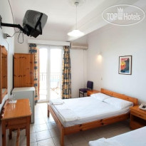 Korakakis Beach Hotel 