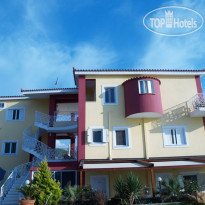 Irida Resort Suites