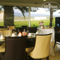 Irida Resort Suites Breakfast area of BW Irida Res