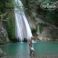 Irida Resort Suites Neda Waterfalls for swimming i