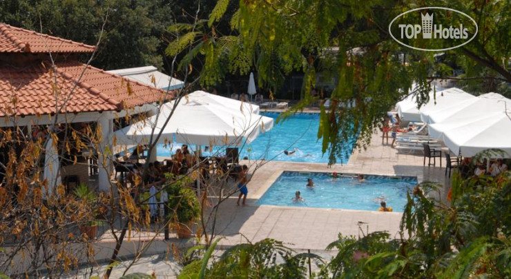 Фотографии отеля  Agiannis Hotel Camping 2*