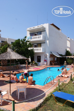 Marinet Studios & Apartments