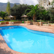 Marinet Studios & Apartments 