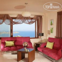 Okeanides Luxury Villas