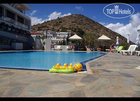 Фотографии отеля  Adrakos Apartments 