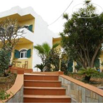 Elia & Tina Apartments 