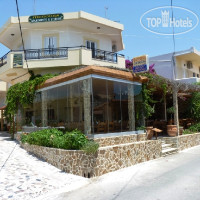 Medousa Apartments & Taverna 